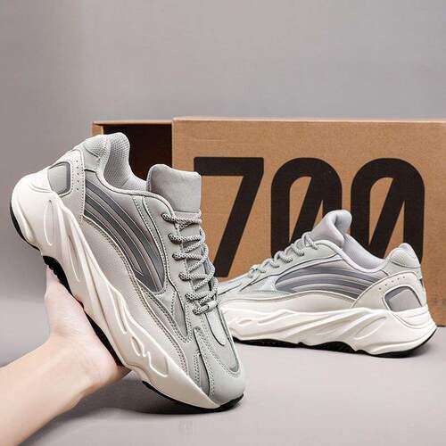 Spring and Autumn Putian Coconut Shoes 700v2 Thick Sole Father Shoes Ins Slip-Resistant Black Sports Casual Shoes