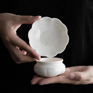 Jade Porcelain Lotus Tea Strainer Tea Filter Tea Separator Integrated Filter Household Ceramic Tea Set Accessories Tea Brewing Tools