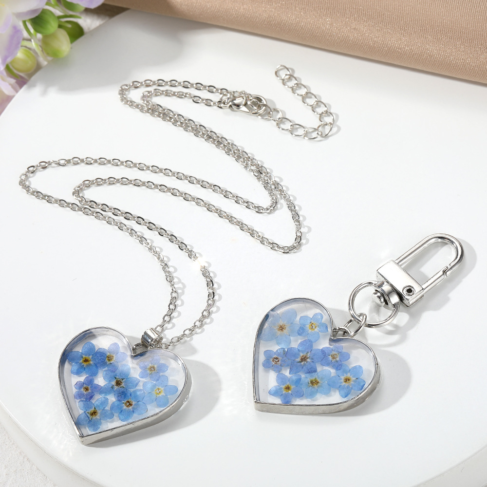 Korean Style Fresh Pastoral Style Blue Love Dried Flower Keychain Dripping Glue Internet Celebrity Liubeili Elegant Versatile Necklace