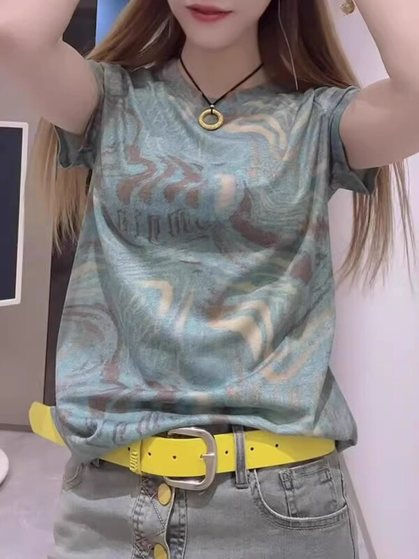 ラウンドネック、右肩、高級ブルーのブルーブルーミング半袖Tシャツ、女性用2025夏の新しいスタイル、年齢を減らすスリムトップ|undefined