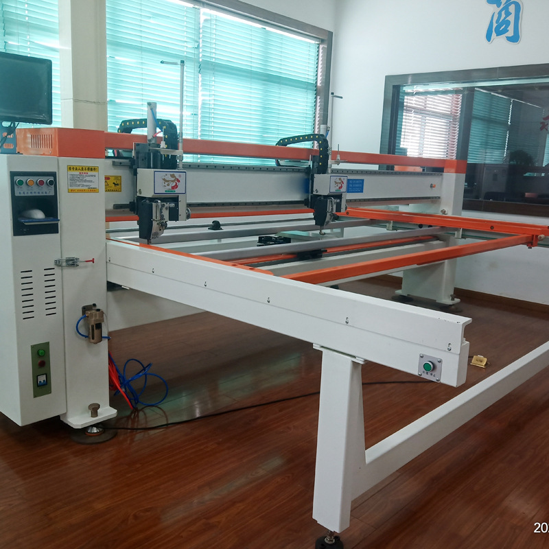 Máquina de coser totalmente automática, máquina de acolchar con depuración uno a uno, máquina de acolchar CNC computarizada de alta velocidad y estable de una sola aguja.