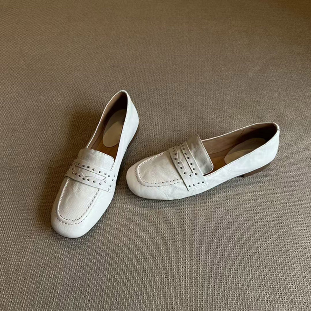 Versión de piel de oveja ~ zapatos blancos Lefour de mujer zapatos de cuero de estilo inglés zapatos de cuero de un pie zapatos de cuero de viaje zapatos planos