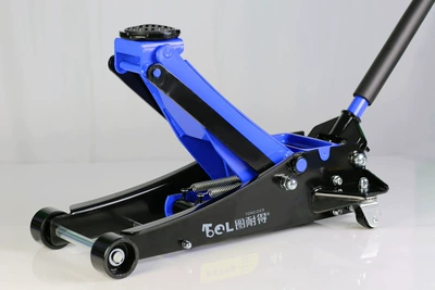 auto repair shop car – Car jack