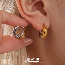 项链;耳环;戒指