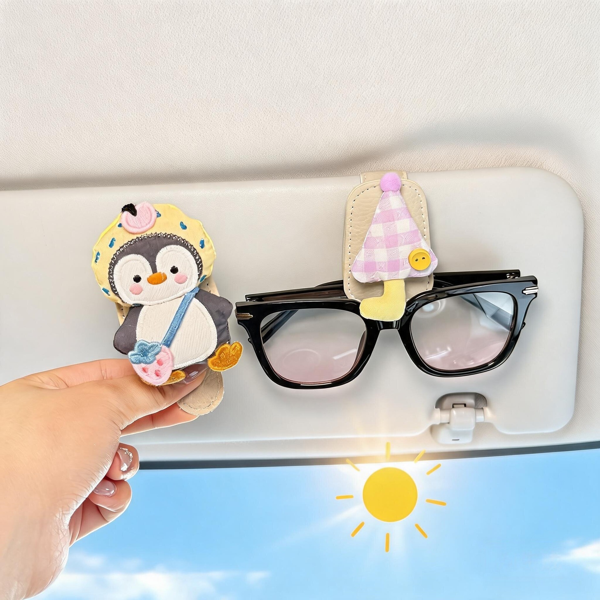 2026 New Car-Mounted Glasses Clip for In-Car Use, Sunglasses Storage Clip, Sun Visor Glasses Holder, Cute Magnetic Clip for Women