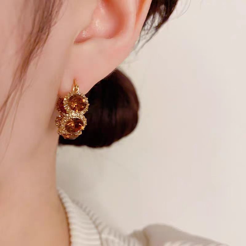 Retro small design sophisticated earrings with zircon
