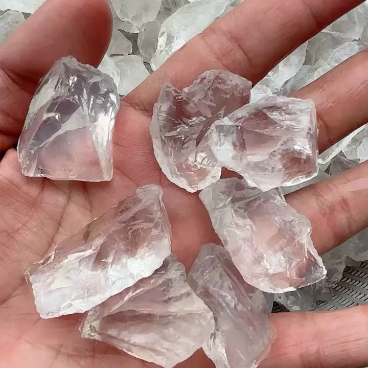 厂家供应白水晶原石 鱼缸盆栽装饰造景香薰扩香石 水晶原石批发