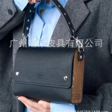 2025新款女士实用高级设计感潮流单肩包时尚百搭小方包女包木头包