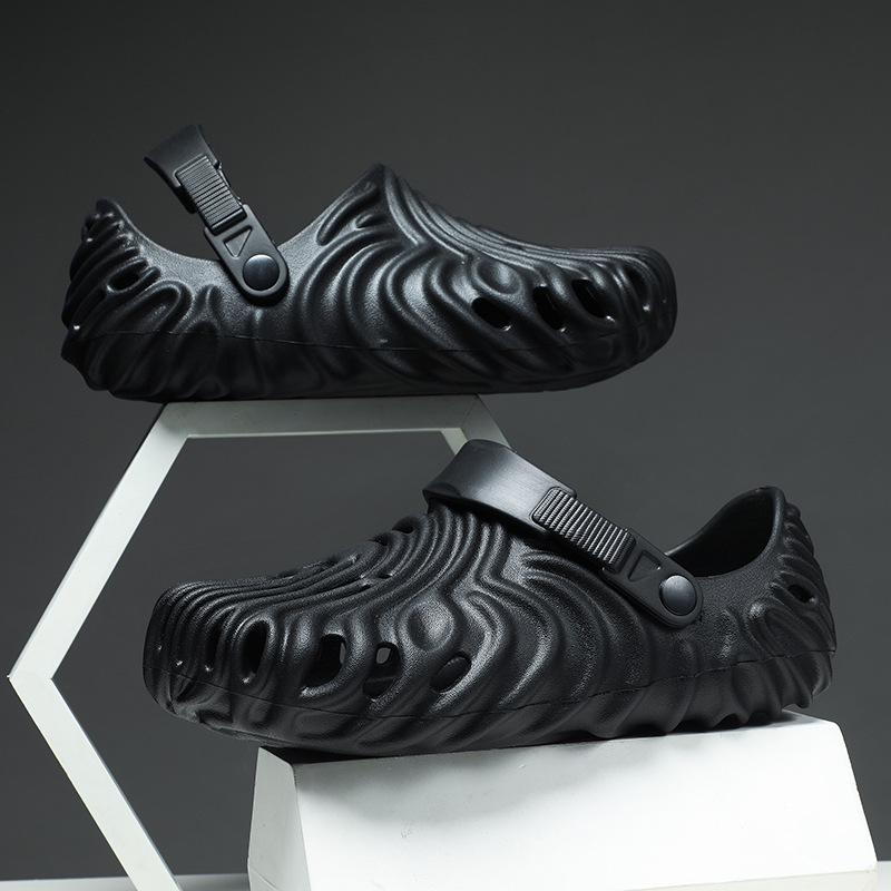 EVA Platform Slippers Men's 2025 Summer Outdoor Sports Fingerprint Hole Sandals Men's Soft Bottom Beach Shoes