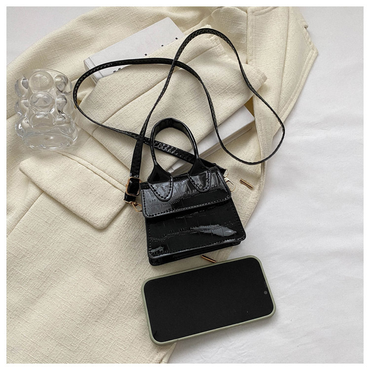 187g Weight Sewing Thread Fashion Element Magnetic Buckle Closure Type Single Shoulder Strap Strap Type Shoulder Bag Bags Type Casual Occasion Pu Leather Material Solid Color Pattern All Seasons Season Women's Gender Streetwear Style Square Shape Small Size Women's Small Pu Leather Solid Color Streetwear Sewing Thread Square Magnetic Buckle Shoulder Bag 9
