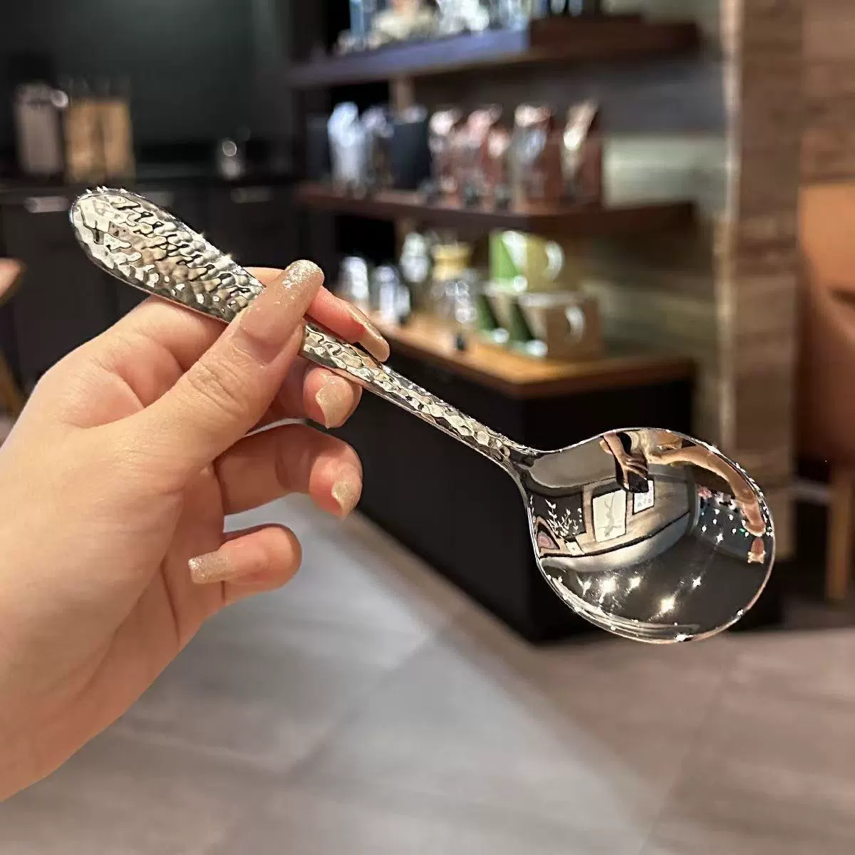 Нержавеющая сталь сетка красная ложка с молотком