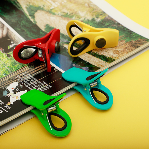 magnetic plastic kitchen tongs