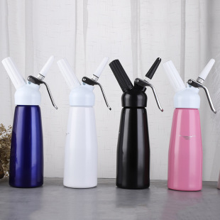 Factory Wholesale Cream Gun Foamer Fresh Cream Foamer Cake Foaming Gun Cream Bottle
