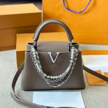 ���Qԭ�SƤ�OӋ�¿���ƤCap�F�D����ɫ朗l�߼��μ�����б��Ů��