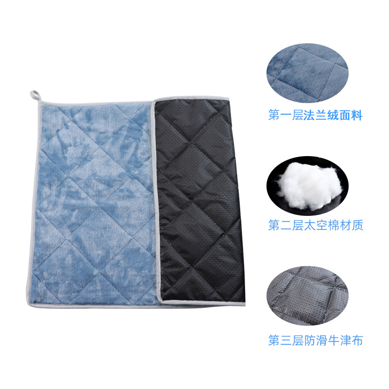 Estera del animal doméstico engrosada Otoño e Invierno antideslizante gato estera del perro Four Seasons universal anti-stick de piel caliente estera del perro