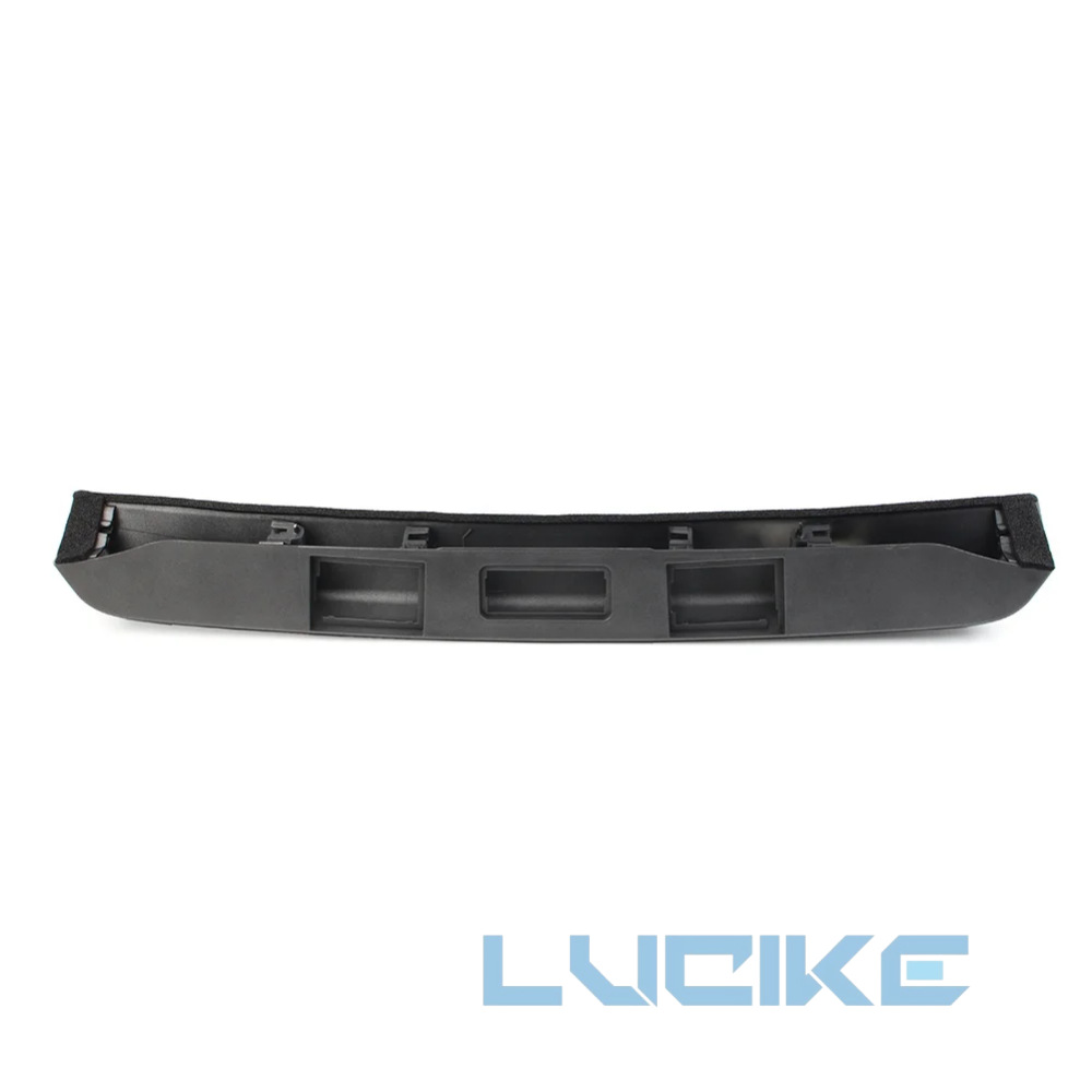 Suitable for Freelander 2 Luggage Tailgate Trim Lr020189