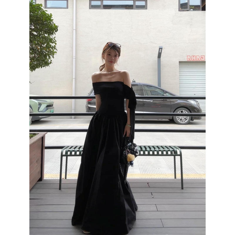 Women's Summer Fashionable Elegant dress with off-shoulder Strap Age-reducing Loose Slimming A- line Mid-length Large Swing Dress