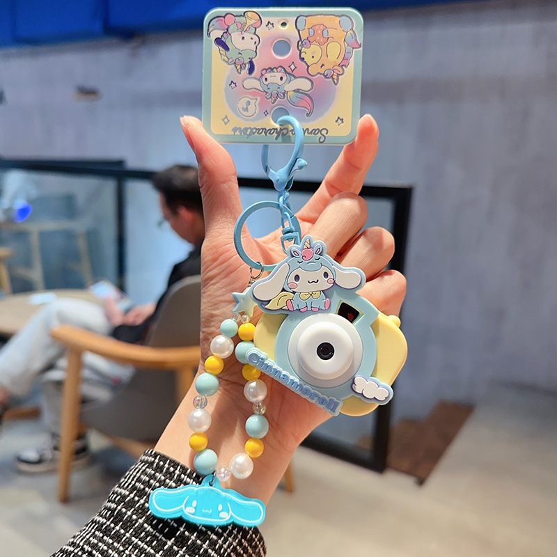 2026年新作正規品サンリオクロミぬいぐるみキーホルダー女性向け可愛いハローキティぬいぐるみカメラ小物