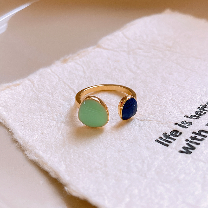 77 # Anillo-Azul-Dorado