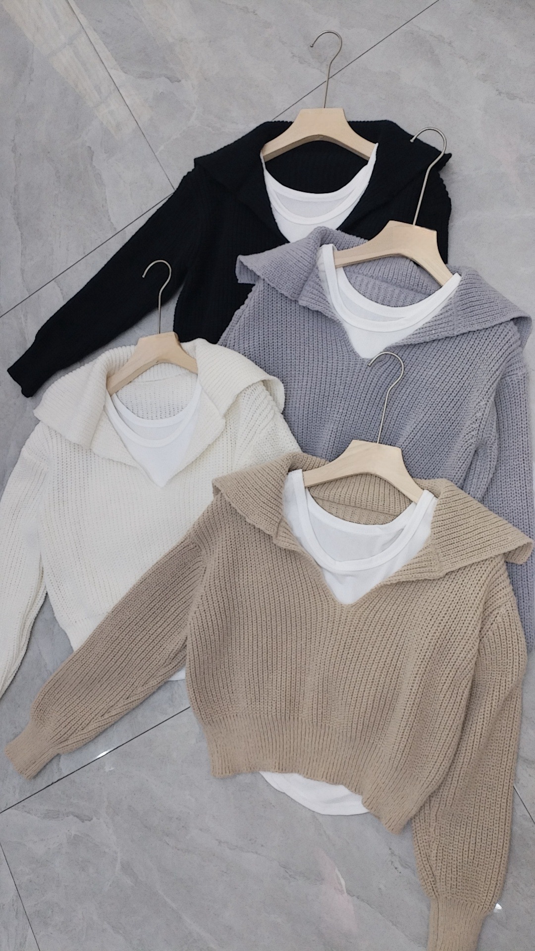 Conjunto de dos piezas gratis abrigo de suéter de cuello azul marino para mujeres 2023 Otoño e Invierno suéter suelto pequeño suéter corto image 10