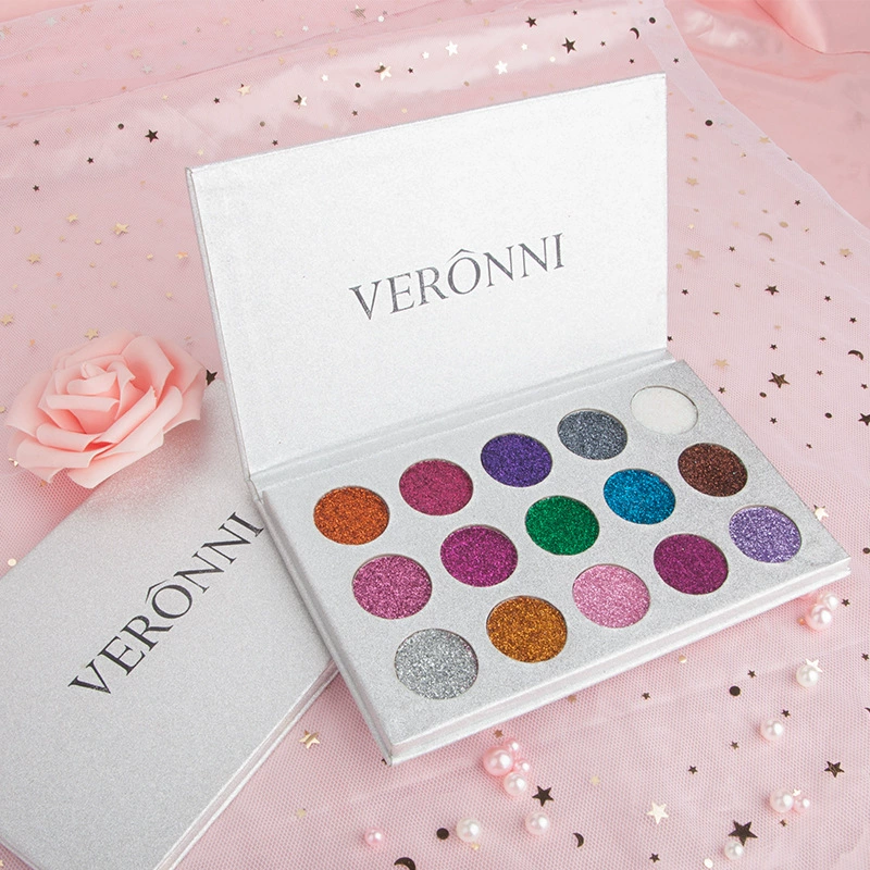 Серебрянные ногти Sequins?