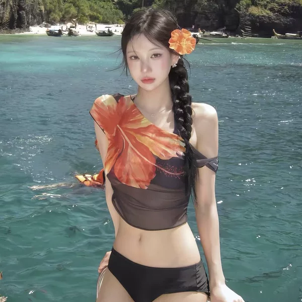 2026 New Hot Girl Printed Bikini Three-Piece Set with Cover-Up Swimsuit for Women, High-End and Stylish Swimwear