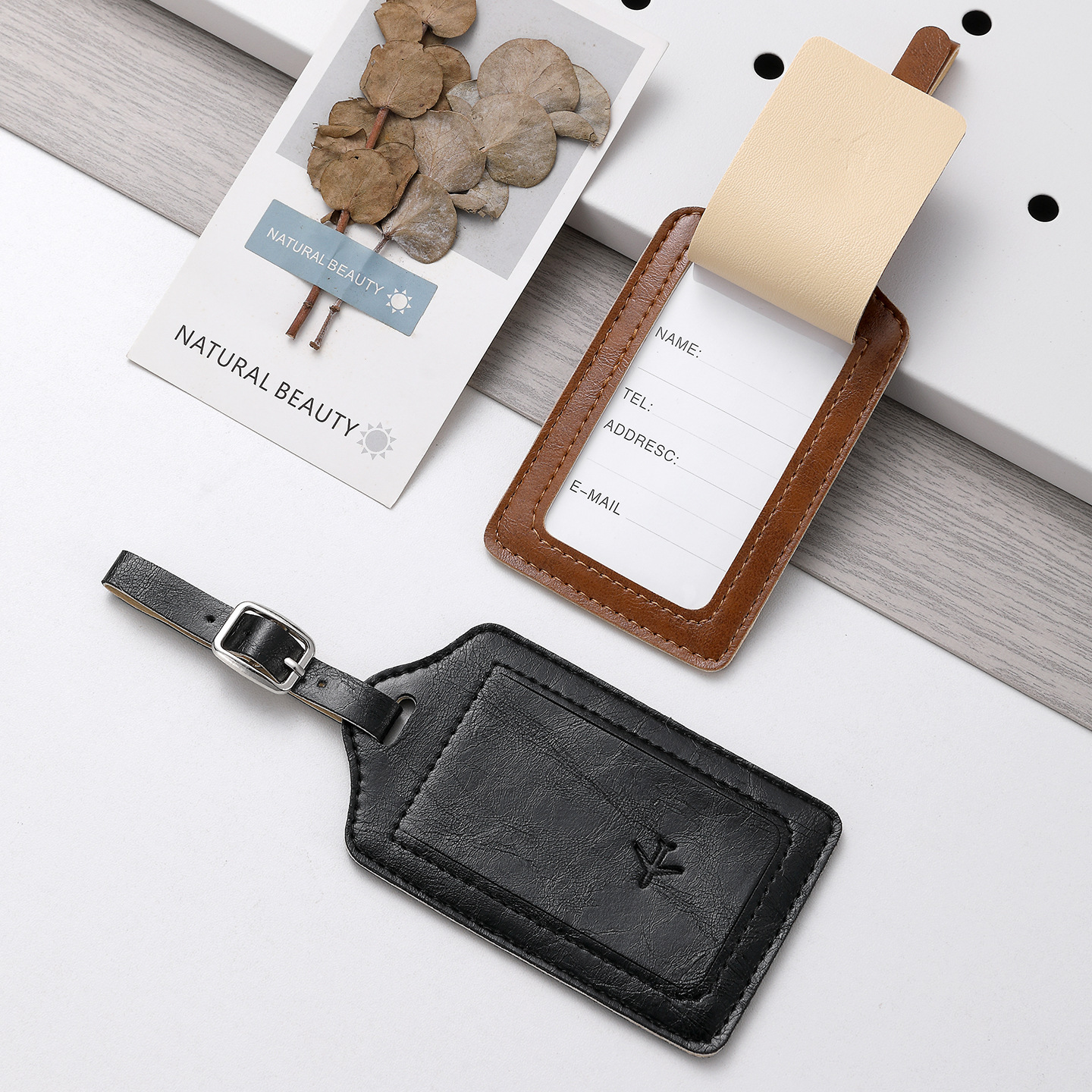 Etiqueta de equipaje transfronteriza Etiqueta de embarque Etiqueta de identificación de pérdida Etiqueta de identificación portátil Etiqueta de embarque Etiqueta de embarque Etiqueta