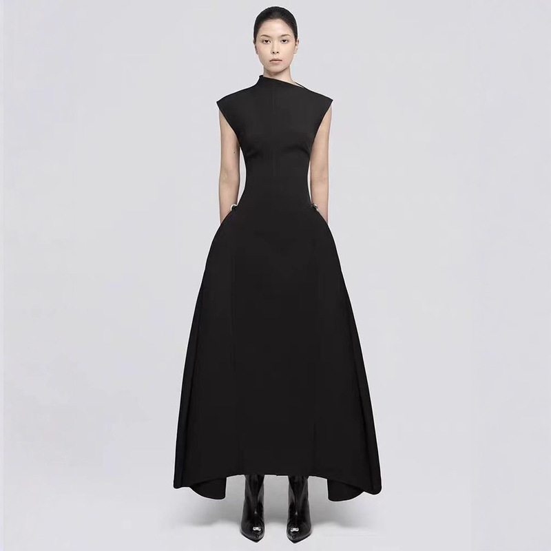 25 Autumn and Winter Vietnamese Niche Half Turtleneck Sleeveless Asymmetric Large Hem High Waist Slim Dress Mid-Length Dress
