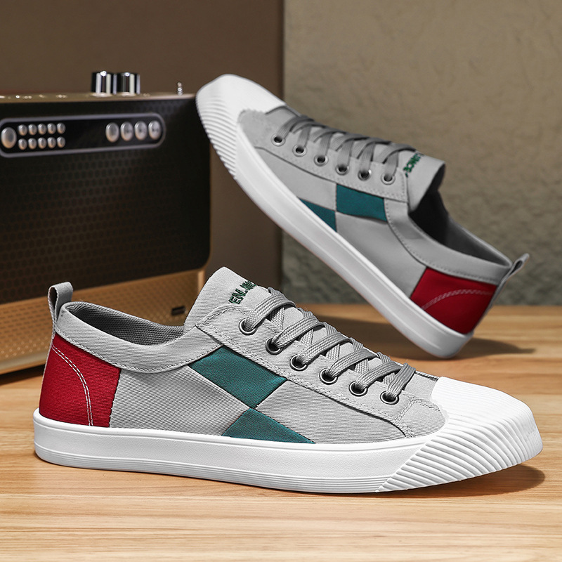 Las nuevas zapatillas de deporte de corte bajo de los hombres se pueden usar en cuatro estaciones, cómodas, transpirables, simples y elegantes, ligeras y de todo fósforo