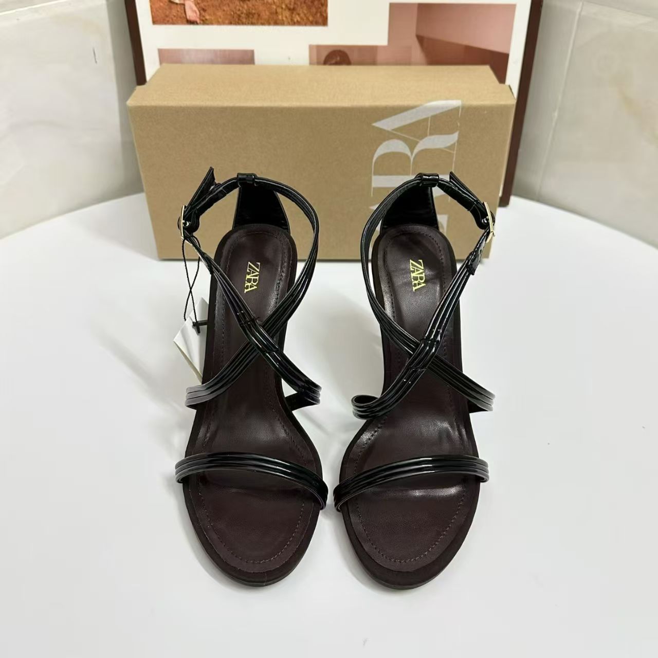 Qadın stiletto səndəl 2025 yay, nazik kəmərli yüksək daban