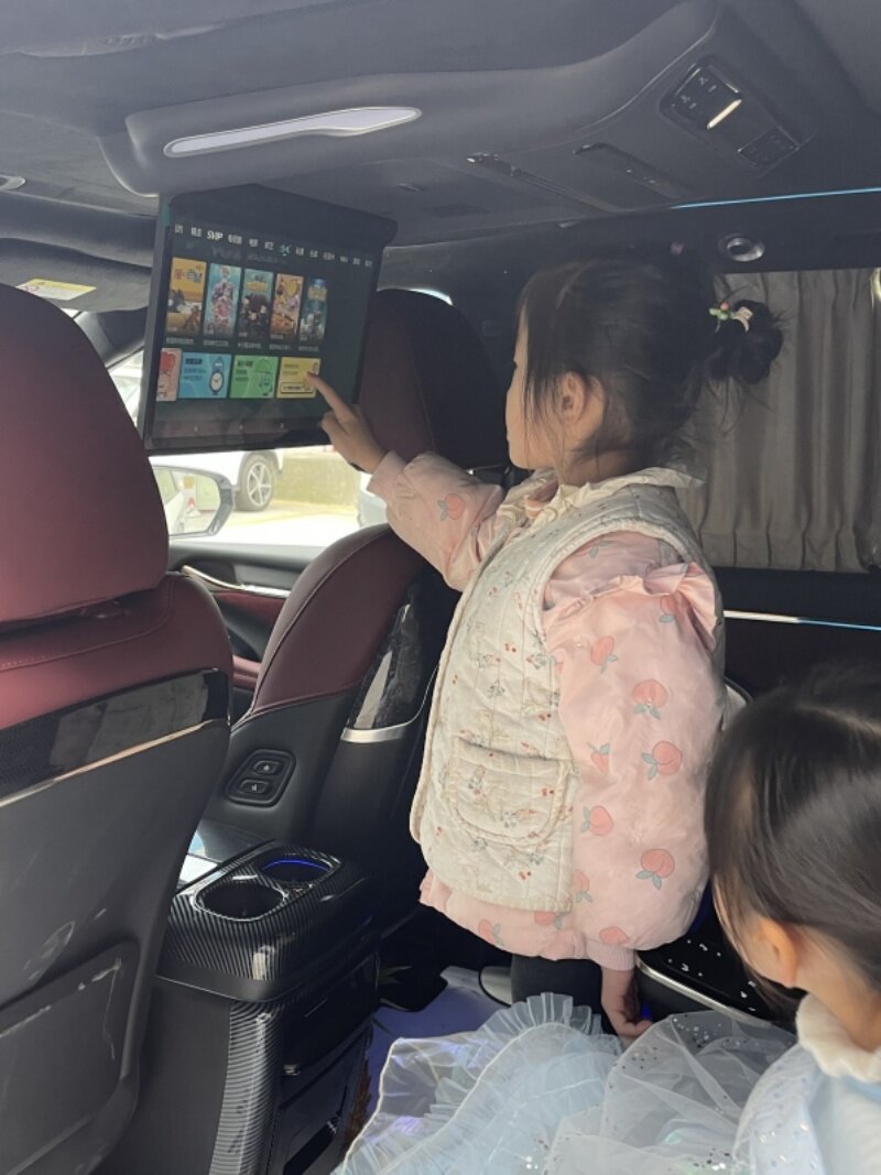 GAC Trumpchi Car Roof Mount TV For GAC Trumpchi M8 Master Edition (Car TV) - m8-mastere9new-master-touch-screen-manual-folding-roof-tv