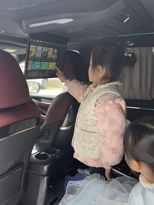 Gac Trumpchi M8 Master Edition Car Ceiling-Mounted Tv Master Decoration Accessories Modification Parts Legend E9 Rear Seat Entertainment (Car TV) - m8-grandmastere9new-master-touch-screen-manual-folding-ceiling-tv