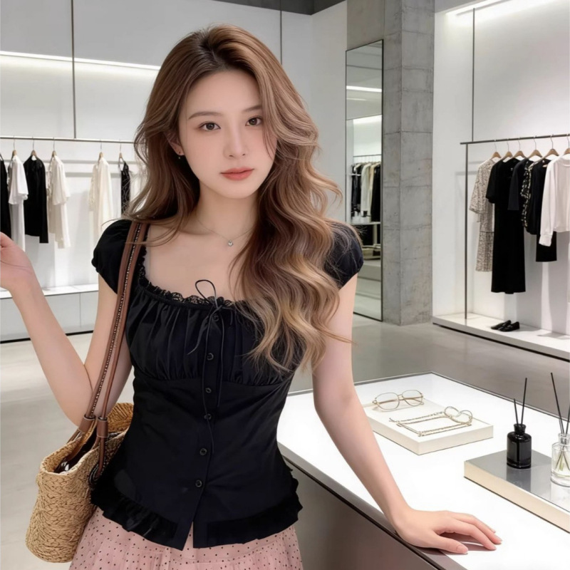 French-Style Unique and Beautiful Lace Patchwork Ruffled Top for Women, Niche Design, Off-Shoulder Short Shirt for Summer French-Style Unique and Beautiful Lace Patchwork Ruffled Top for Women, Niche Design, Off-Shoulder Short Shirt for Summer