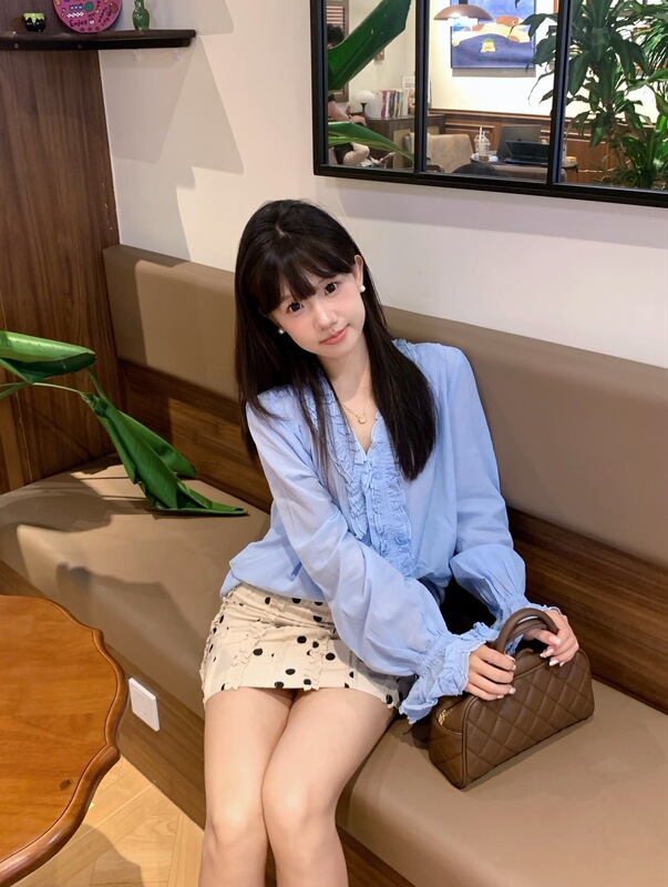 2025法式复古V领花边长袖衬衫防晒女宽松显瘦薄款百搭显白上衣夏|undefined