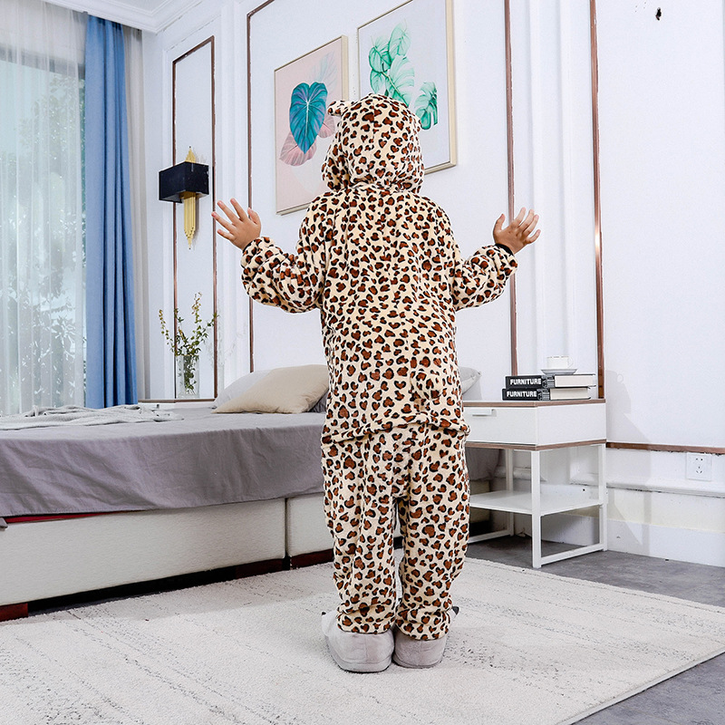 Otoño e invierno de dibujos animados de una sola pieza animal ropa de hogar padre-hijo animal franela rendimiento ocio hogar entrega de una sola pieza al por mayor