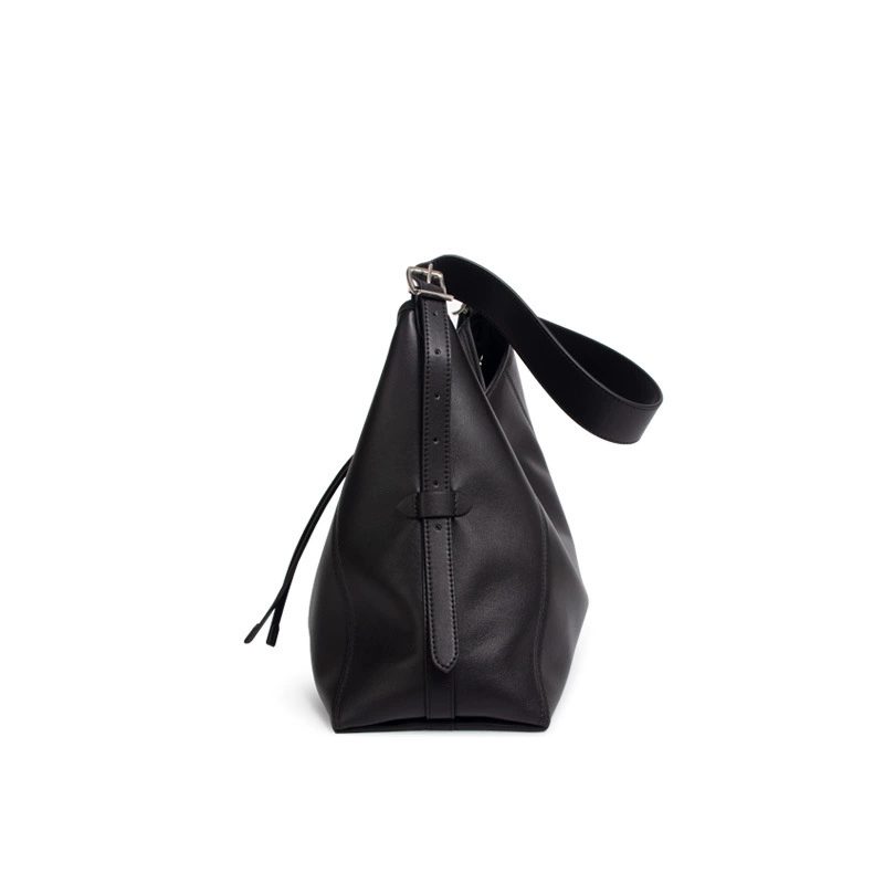 Capacious universal shoulder bag, genuine leather, high-end