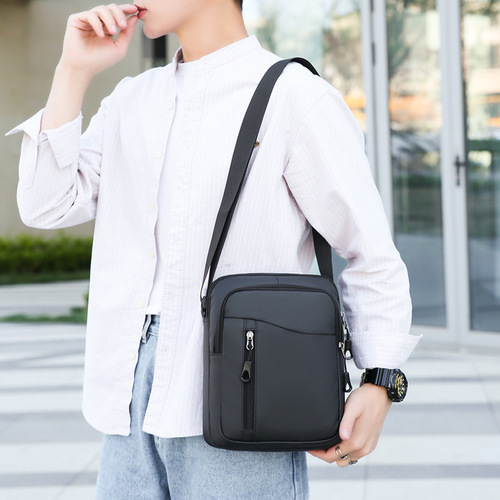 Simple men's shoulder bag, fashionable Oxford cloth crossbody shoulder bag, men's casual crossbody backpack, trendy mobile phone small square bag