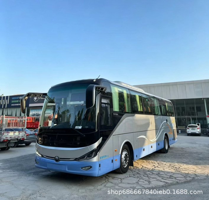 Export to Africa of Yutong, King Long, King Travel Medium and Large Passenger Buses, Toyota Business Buses, and Other Vehicles