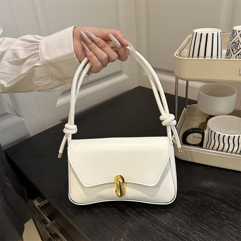 Bolso de hombro simple coreano, bolso de moda, bolso pequeño, bolso cuadrado simple, otoño 2025, nuevo bolso bajo la axila de estilo extranjero.