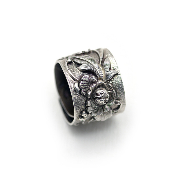 Retro ring for men and women