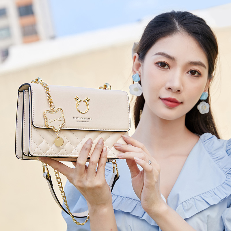 包包女2024新款小鹿女包包鏈條斜挎包夏高級感輕奢真皮手提小方包