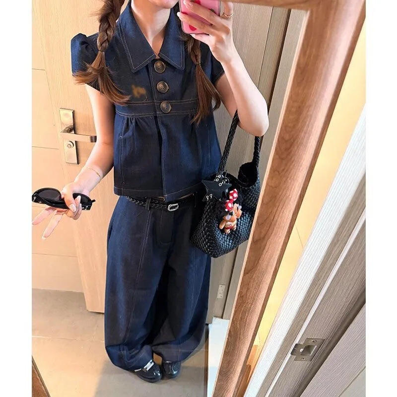 Korean-style new youthful casual outfit featuring a denim collared top paired with denim wide-leg pants for women Korean-style new youthful casual outfit featuring a denim collared top paired with denim wide-leg pants for women