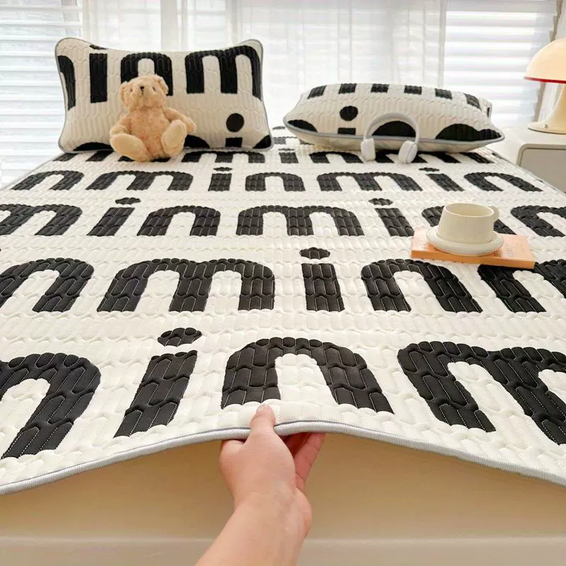 高颜值夏季凉席可水洗可机洗冰丝席学生宿舍单人床上乳胶席可爱