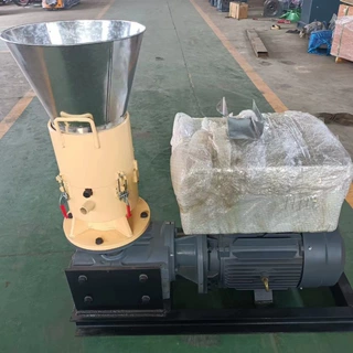 新款锯末木屑加工颗粒成型机 稻壳牛粪颗粒机 农作物秸秆颗粒机