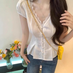 法式蕾丝花边深V领短袖T恤女夏季韩系纯色chic修身显瘦小上衣ins