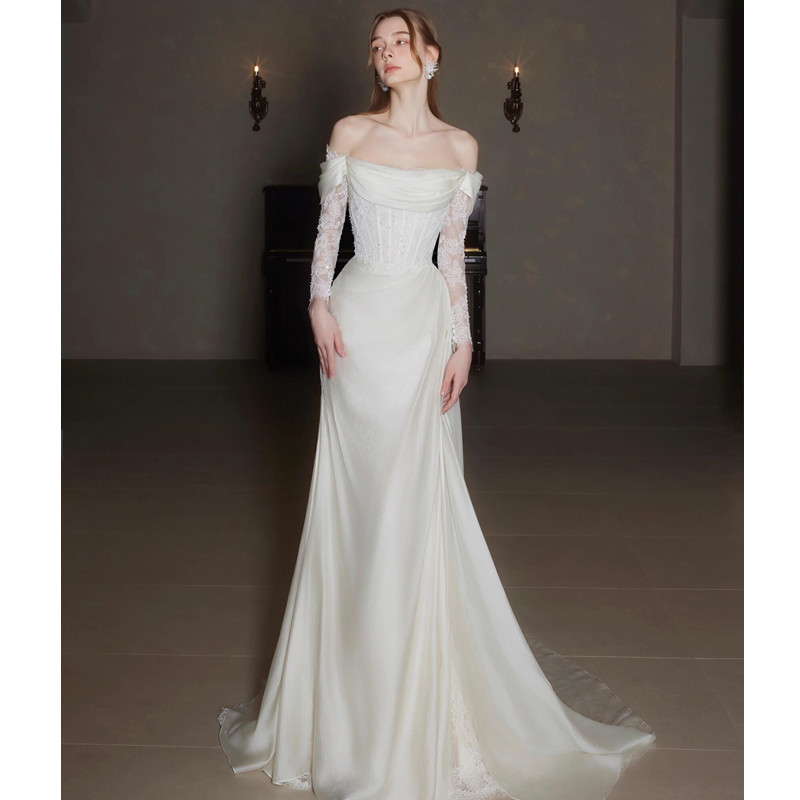 French-Style Off-Shoulder Light Wedding Dress with Lace, 2026 New Model, White, Slimming, with a Small Train, Bridal Reception Gown