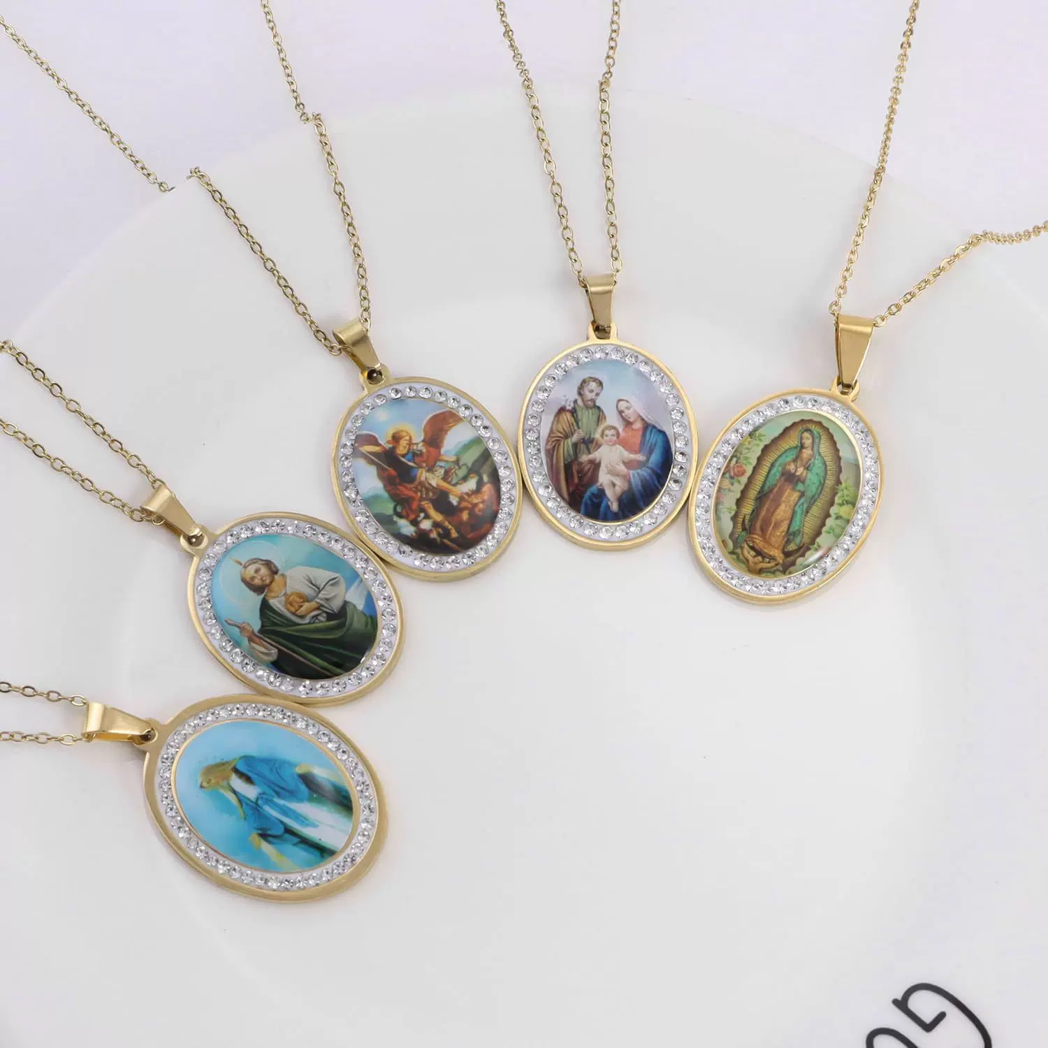 跨境中古钛钢项链锁骨链轻奢复古彩色毛衣链女高级感配饰小挂件