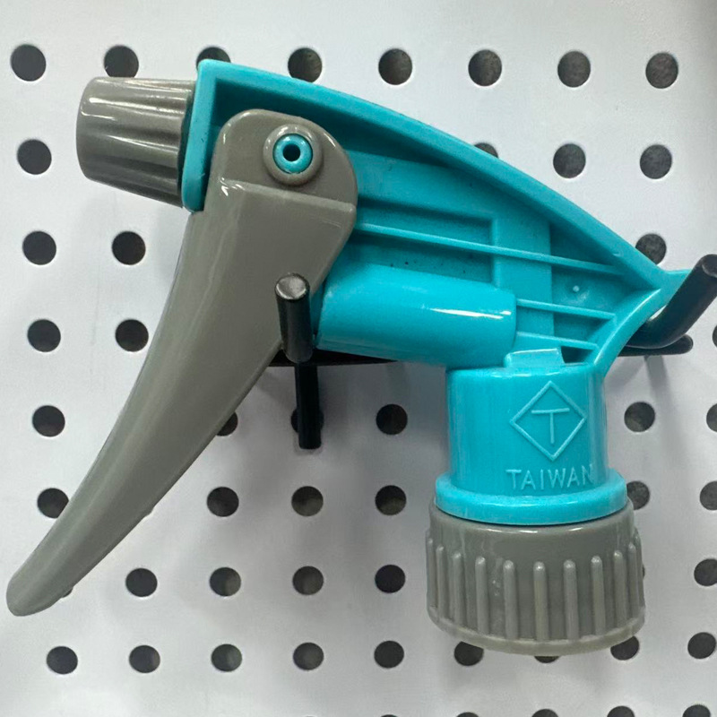 Blue gray t nozzle