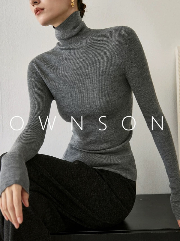 Upgraded Merino Wool Thickened High-Neck Four-Way Stretch Soft Skin-Friendly Seamless Integrated Knit Base Layer Top for Women Upgraded Merino Wool Thickened High-Neck Four-Way Stretch Soft Skin-Friendly Seamless Integrated Knit Base Layer Top for Women