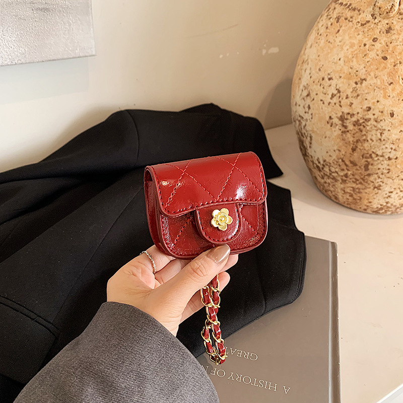 2025 invierno nuevo estilo casual bolso femenino hilo de bordar pequeña fragancia mini bolso de cadena para padres e hijos caramelo bolso de mensajero monedero